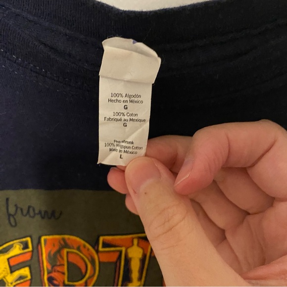 2 Veronica Mars T-shirts - Picture 9 of 12